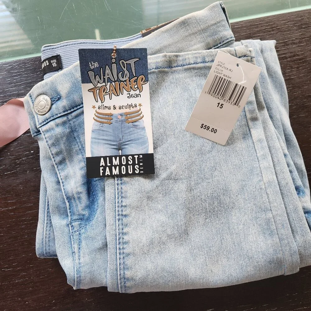 NWT Almost Famous Jeggings Waist Trainer Jean Juniors size 15 - Picture 2 of 8